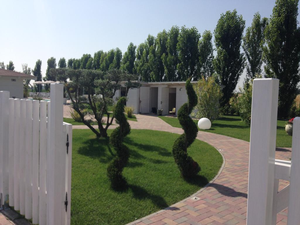 פורטו טולה Hotel Bussana מראה חיצוני תמונה