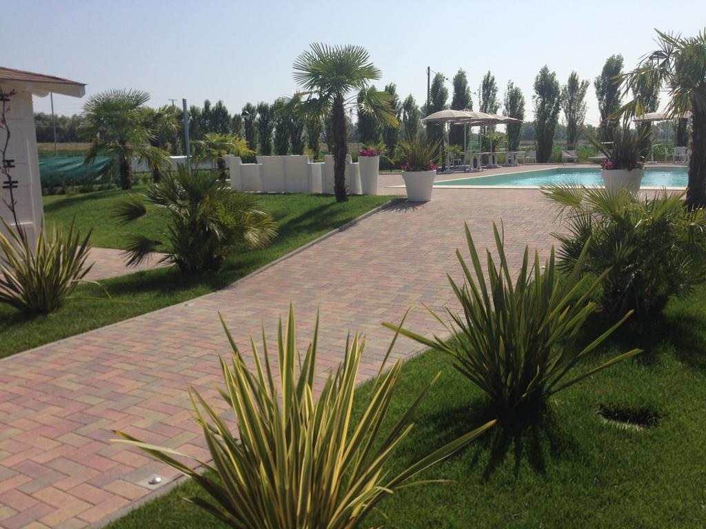 פורטו טולה Hotel Bussana מראה חיצוני תמונה