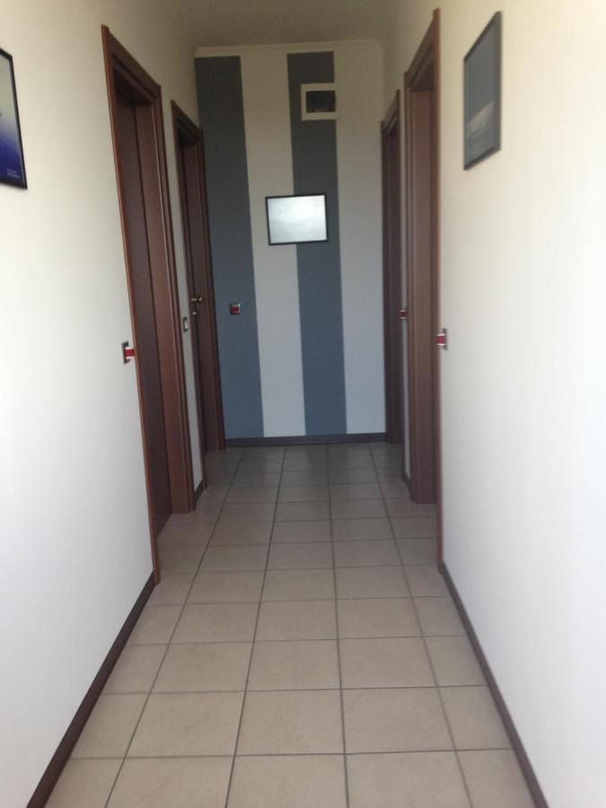 פורטו טולה Hotel Bussana מראה חיצוני תמונה